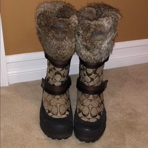 Coach winter boots size, 8.5